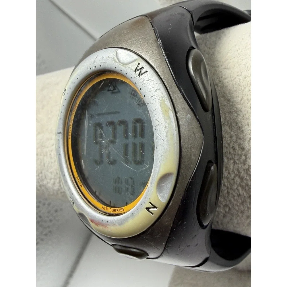 HIGHGEAR 0A7 Mens Watch Hi-Res Altimeter Swiss Sensor New Battery 44MM 8